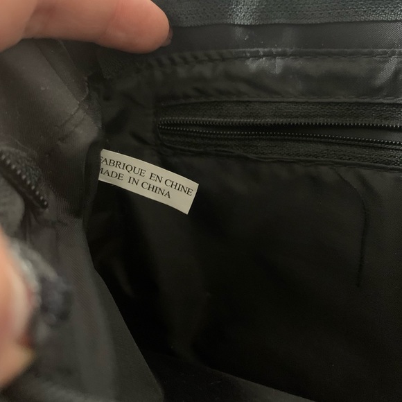 Black Mini Bag 🖤 - Picture 3 of 7